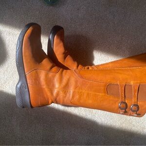Keen Women's Orange Leather Heeled Boots